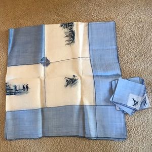 Vintage Tablecloth and 6 Napkins